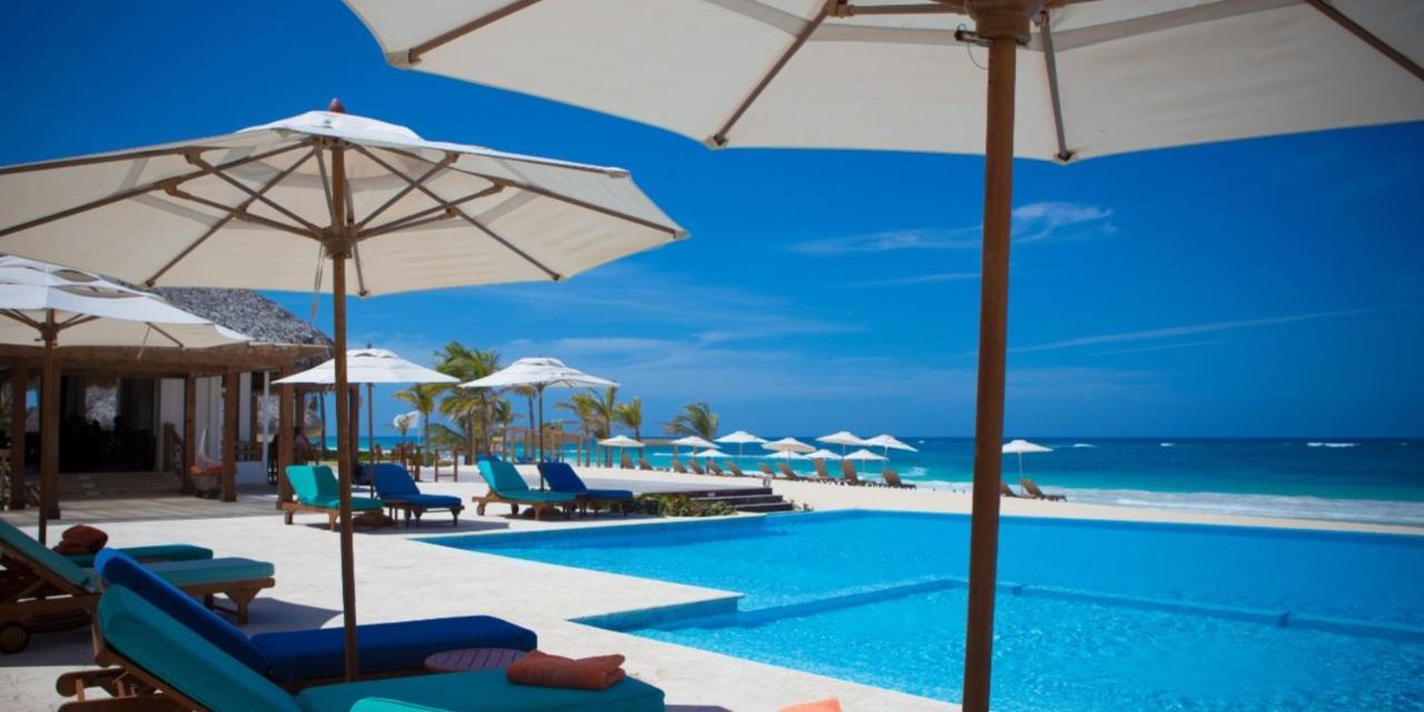 Cana Rock Condos Infinity Pool & Beach Suites Punta Cana Exterior photo